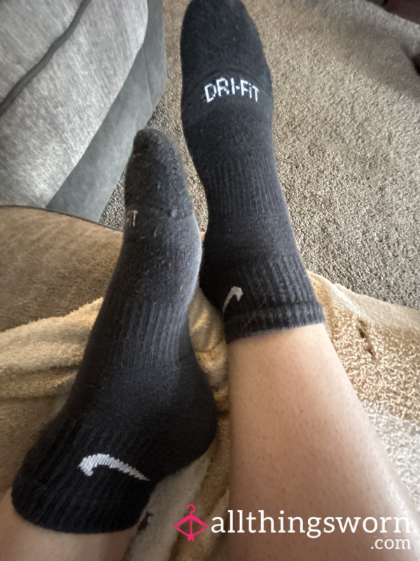 Nike Dri-Fit Size 9 Women’s Socks