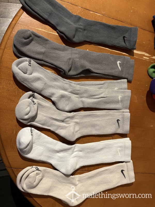 Nike Dry Fit Socks Men’s L/XL Special Color