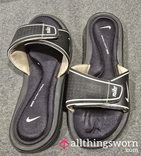 Nike Flip Flops