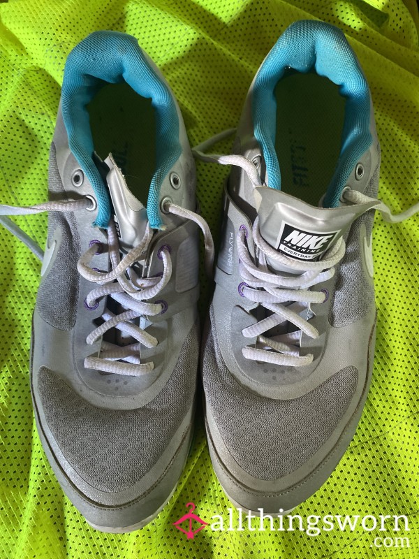 Nike Jogging Sneakers