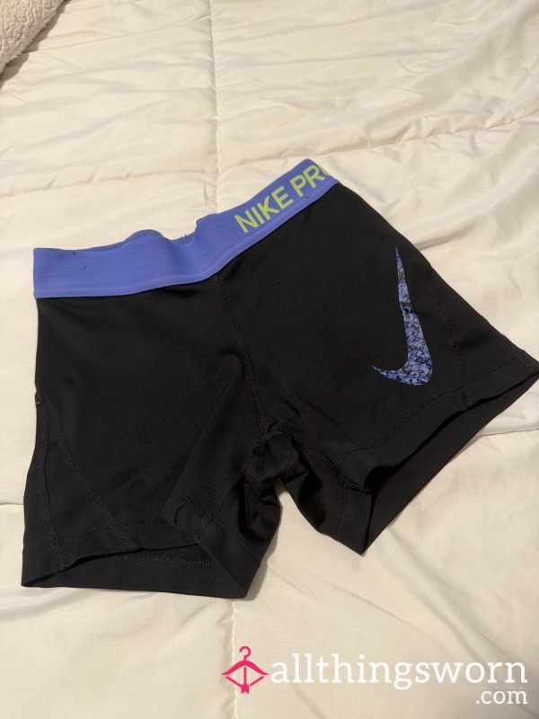 Nike Pro Dri-Fit Small Shorts