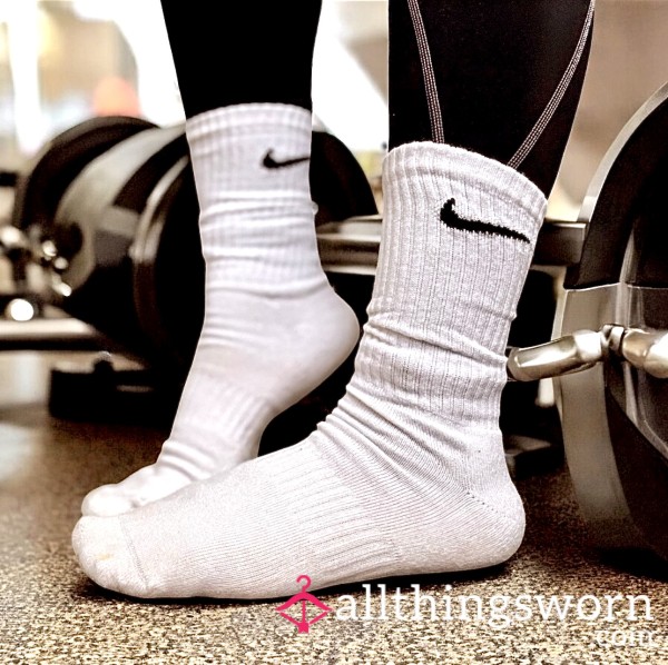 Nike Ribbed Crew Socks (large)