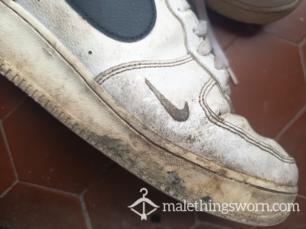 🔥  Nike Shoes UK 9 – Heavily Used, Sweaty, Dirty, Strong Foot Odor