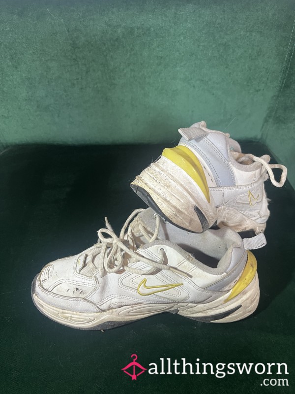 Nike Size 5 - Muddy & Well Worn Trainers