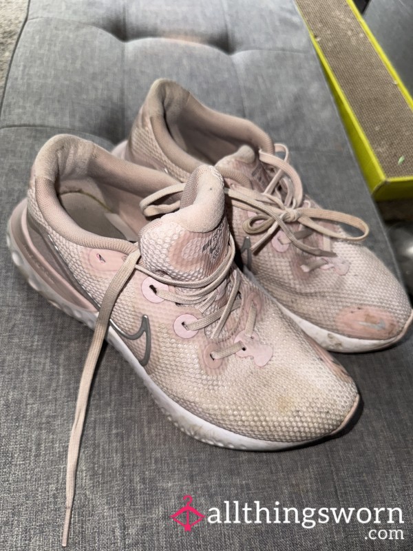 Nike Size 6.5 Gym Trainers
