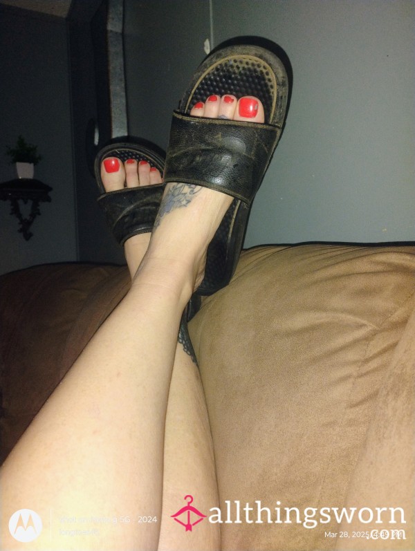 Nike Slips