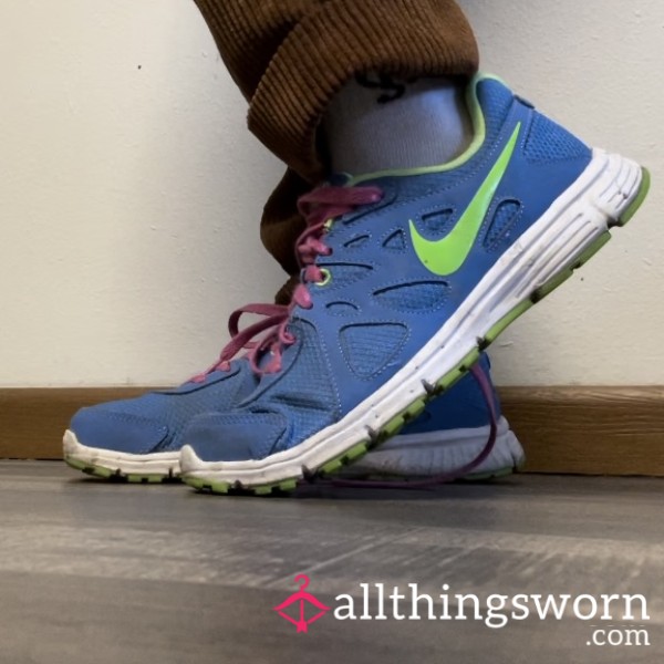 Nike Sneakers 👟💙