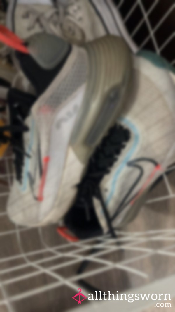 Nike Sneakers
