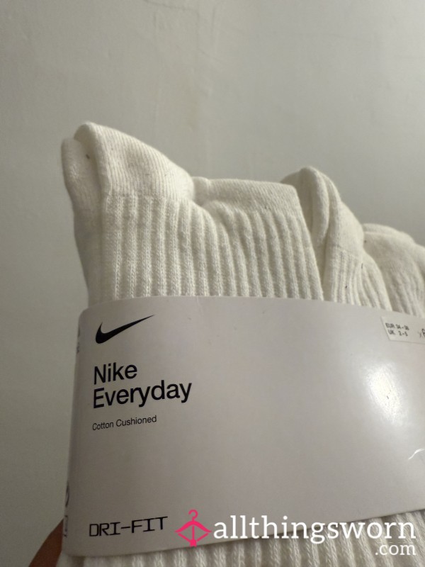 🧦 Nike Sock Wears – Minimum 2-Day Wear