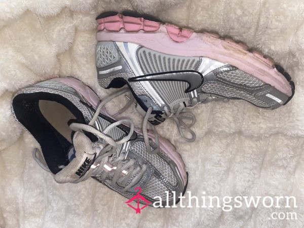 Nike Stinky Trainers