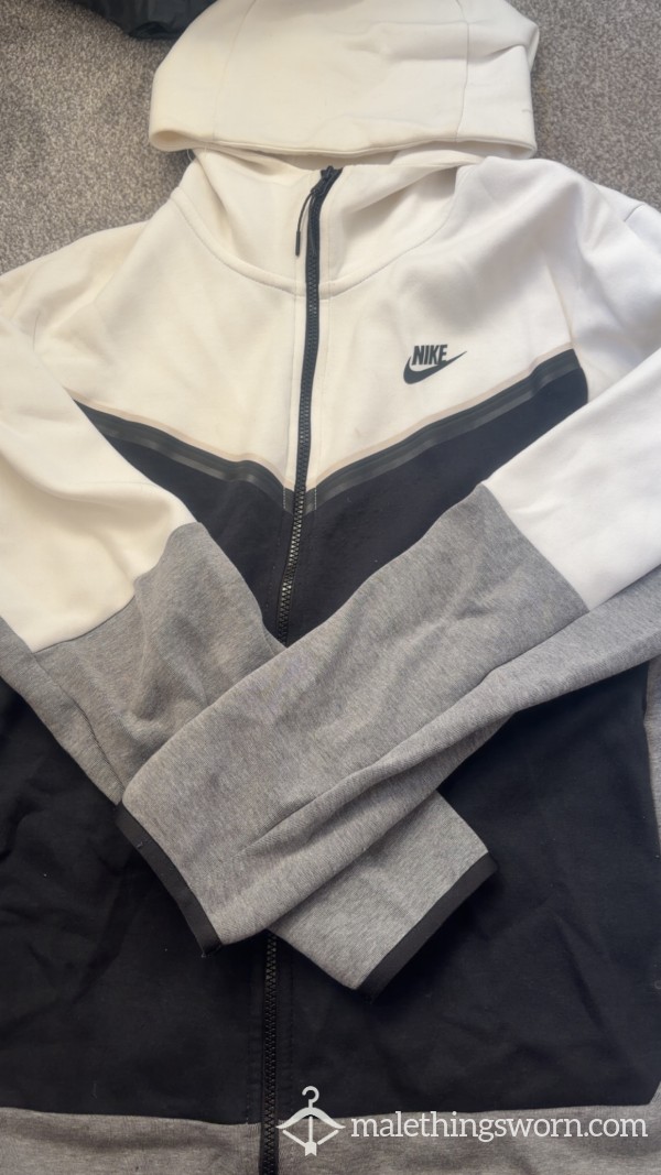Nike Tech Fleece Hoodie