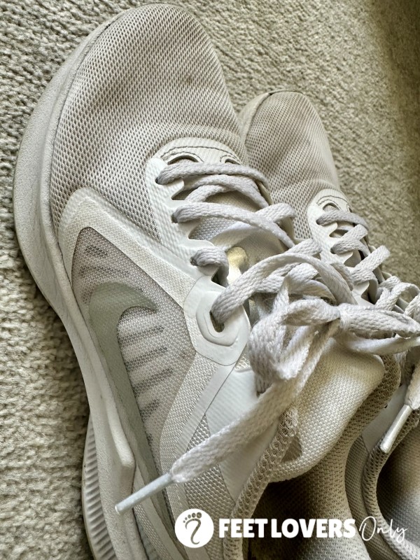 Nike Trainers - Dirty