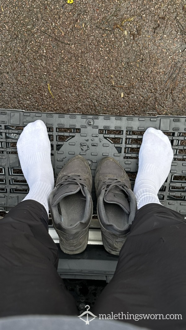 Nike Trainers UK 10.5 – Over 1 Year Daily Wear – Trucker Style
