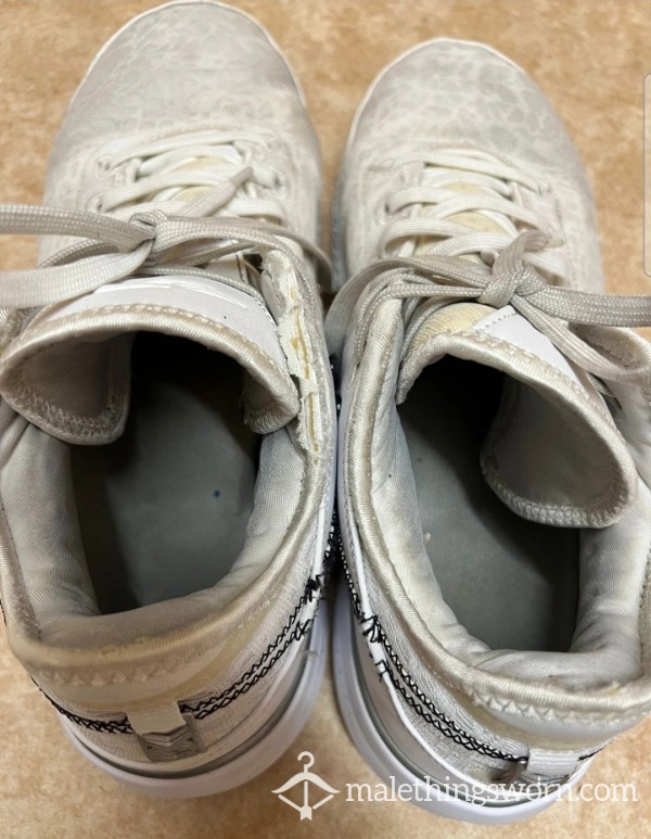 Nike Trainers Worn-out