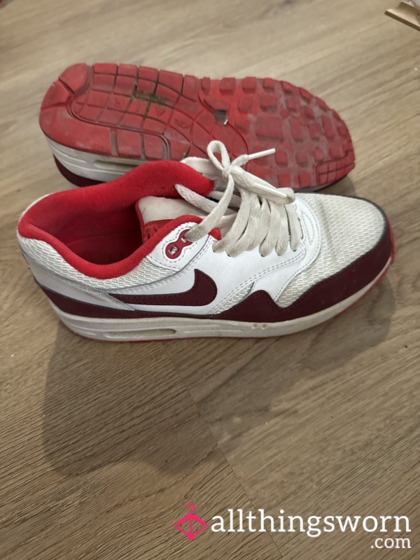 Nike Trainers/sneaker