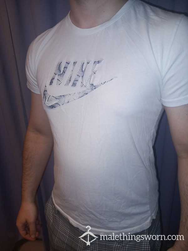 Nike Tshirt White