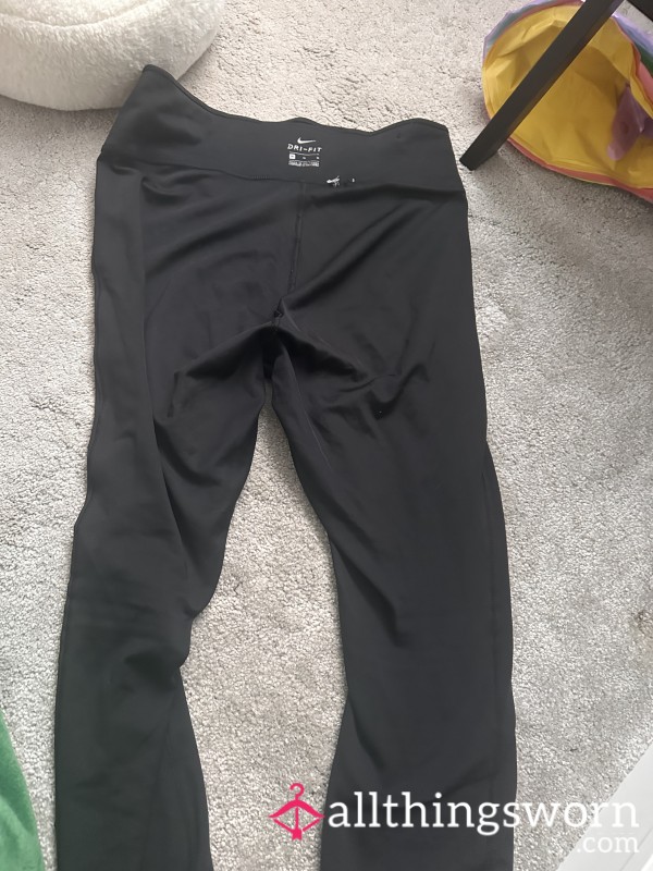 Nike Very Well Worn Sweaty Leggings