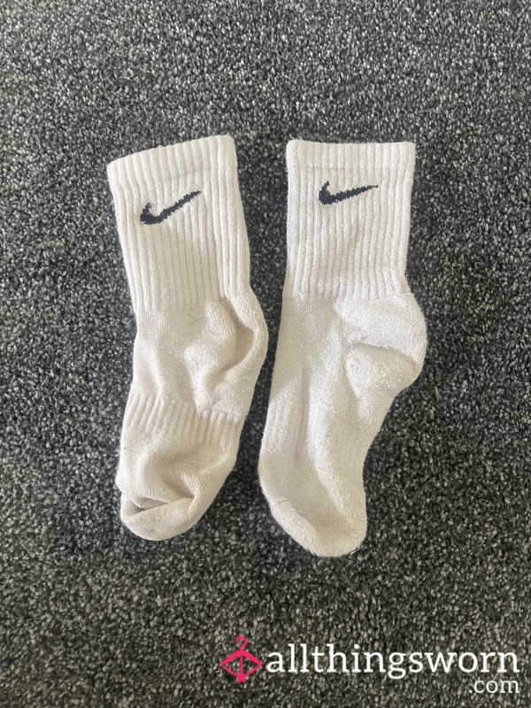 NIKE WHITE ANKLE SOCKS