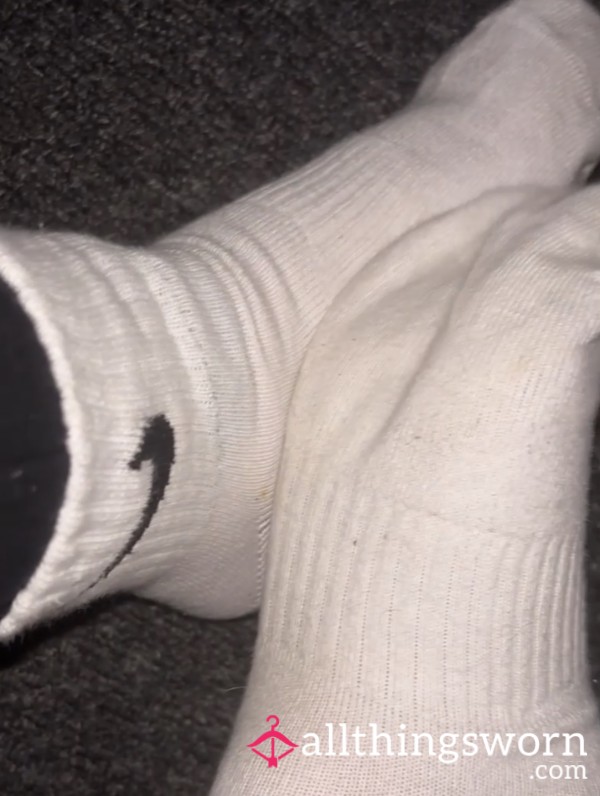 Nike Socks & French Toes Reveal