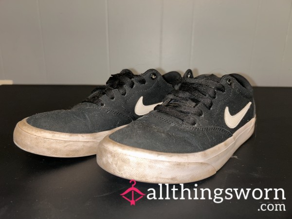 Nike Women’s Charge Canvas