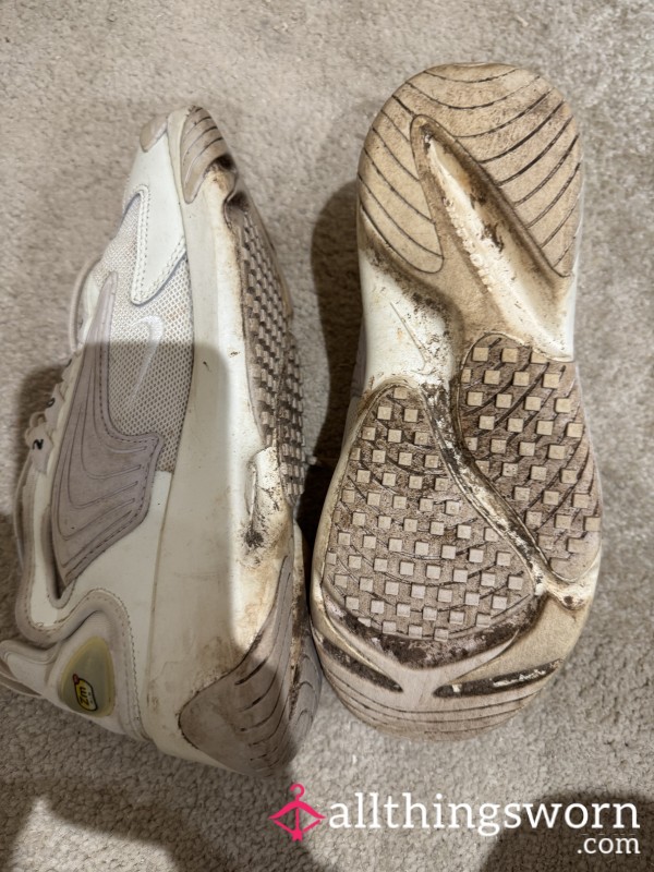 Nike Zooms UK 4 | Super Worn, Muddy, Dirty, Sweaty, Smelly!