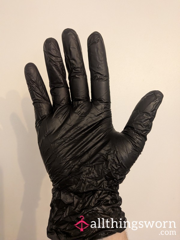 Nitrile Gloves (medium)