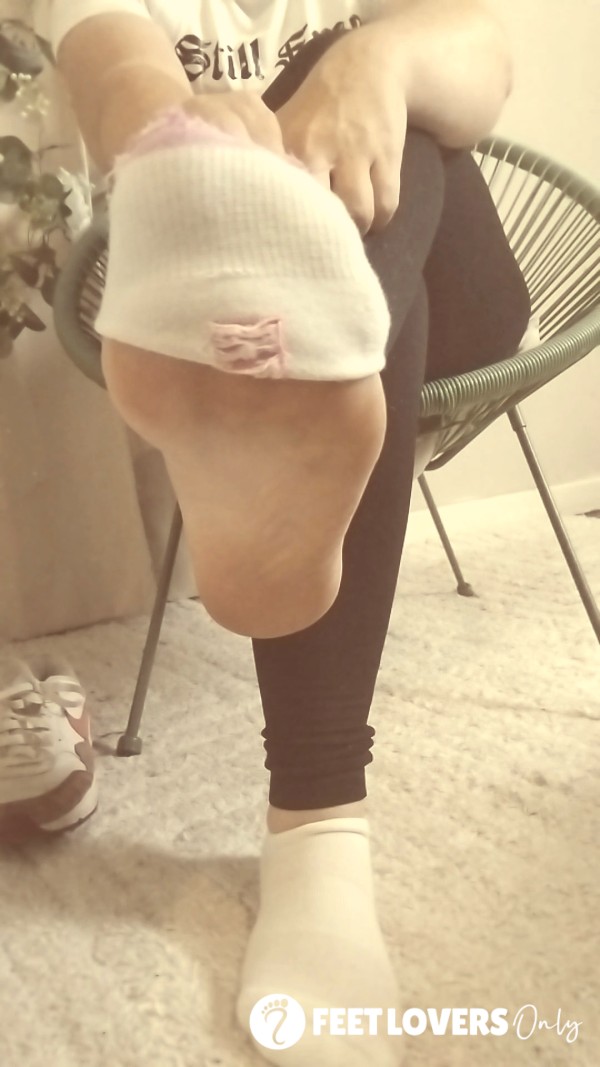 No Face. No Mercy. Just Soles.