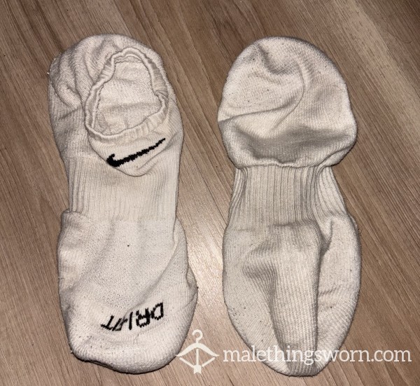 No Show Nike White Socks
