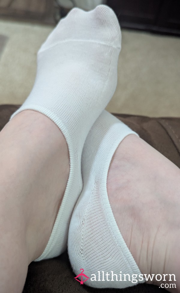No Show White Socks