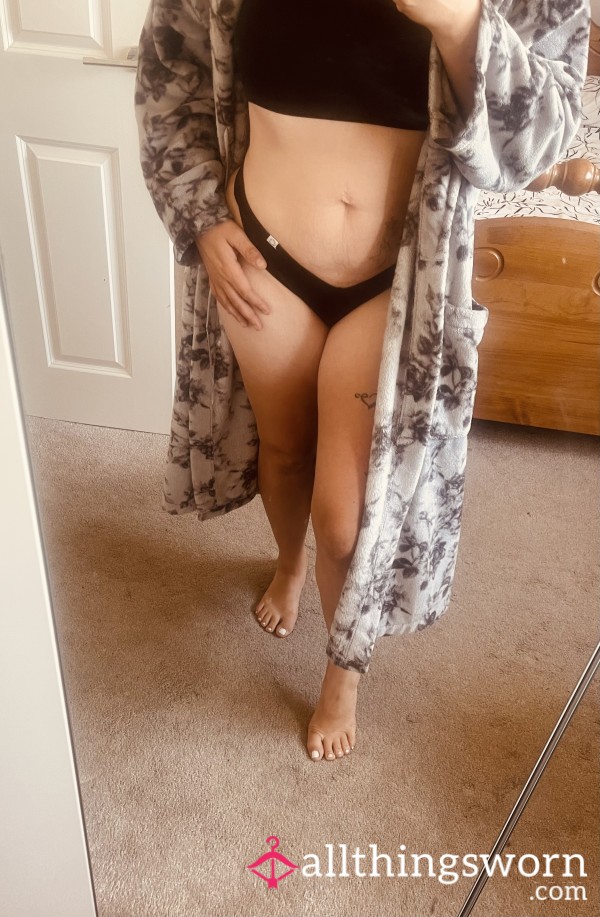 No Wipe Thong + Photo Set