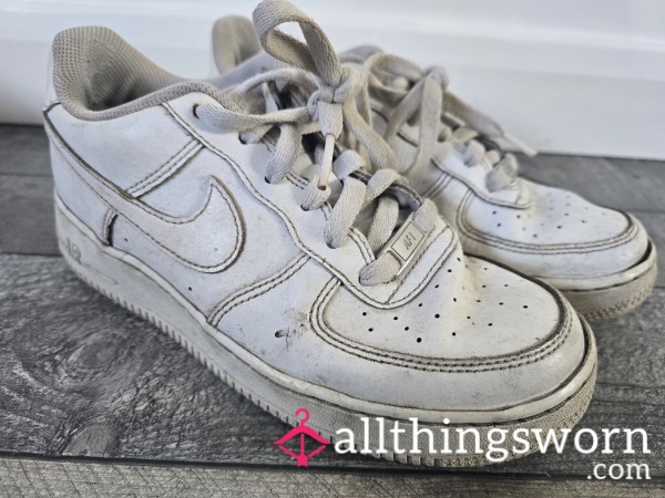 My Extremely Well Worn Ruined NIKE AF1 Trainers For You Foot Fetish Slaves, Very Worn Very Loved And Lived In!!