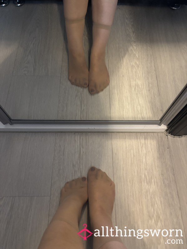 Nude Ankle High 15 Denier Nylon Socks