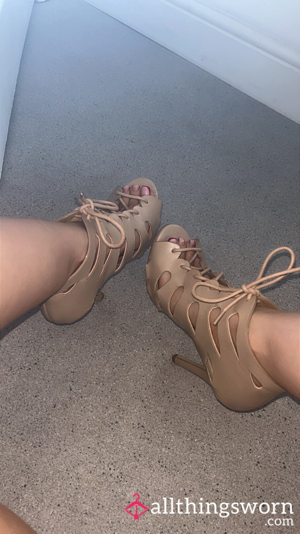 Nude Caged Lace Up Heels - Petite Size 3 👠