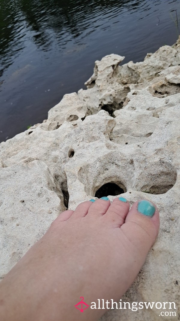 Nude Feet Pics