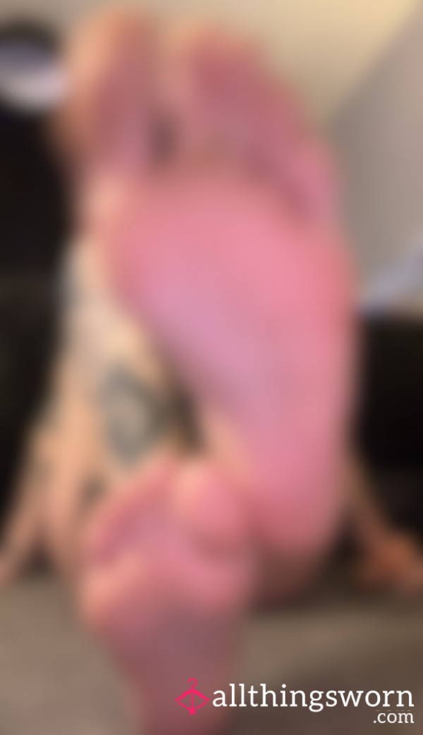 Nude Foot Tease With C*m Countdown