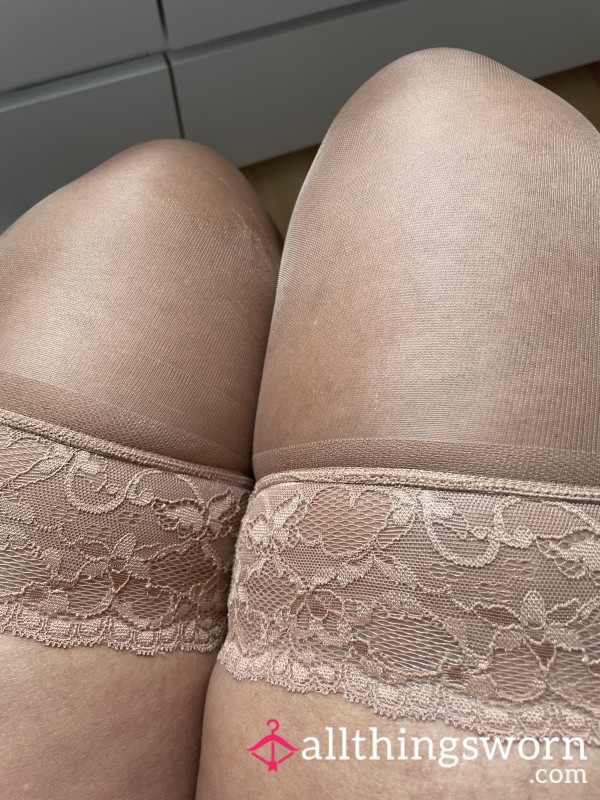 Nude Hold Ups