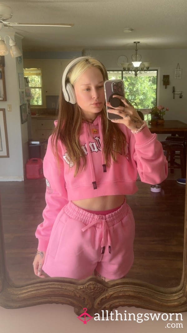 Nude Pedicure With Me! Video Chat While I Paint My Toes Black