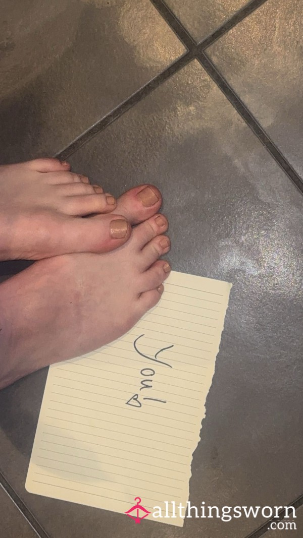 Nude Toenails
