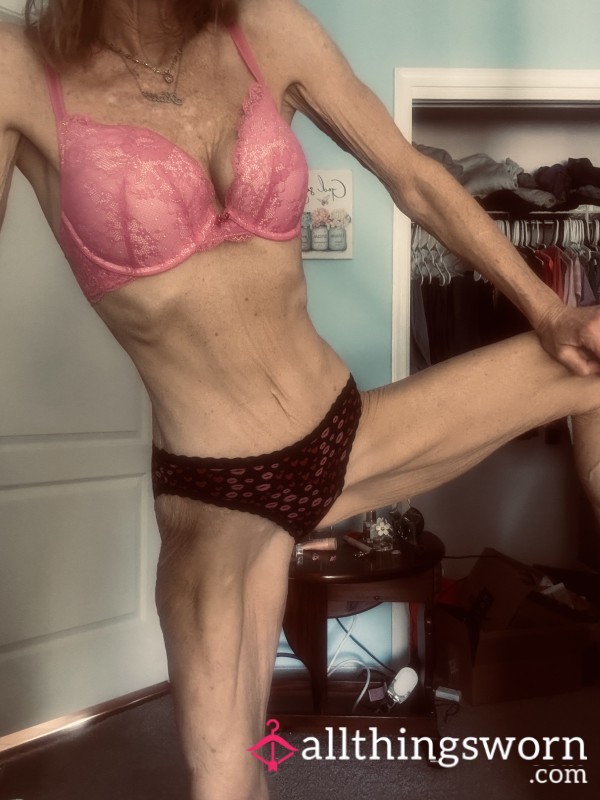 NUDE VIDEO