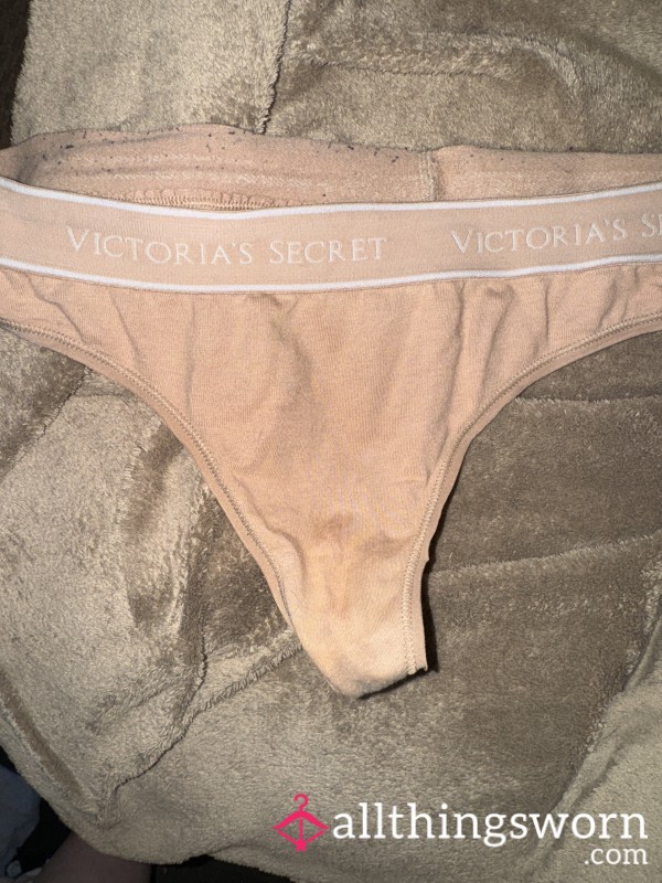 Nude VS Thong