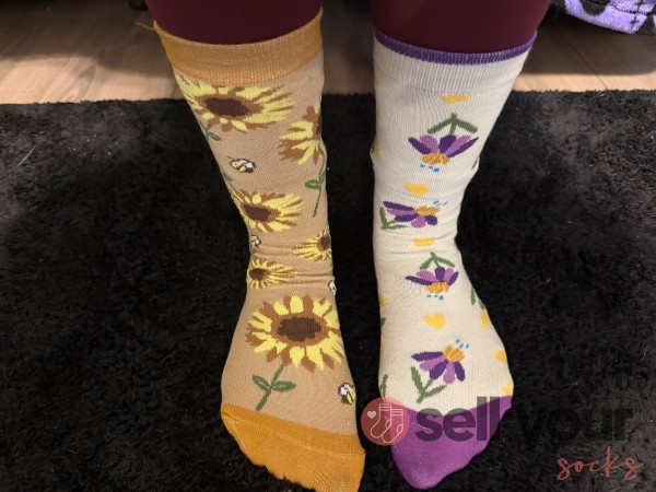 Nurse-Worn Hosp*tal Socks