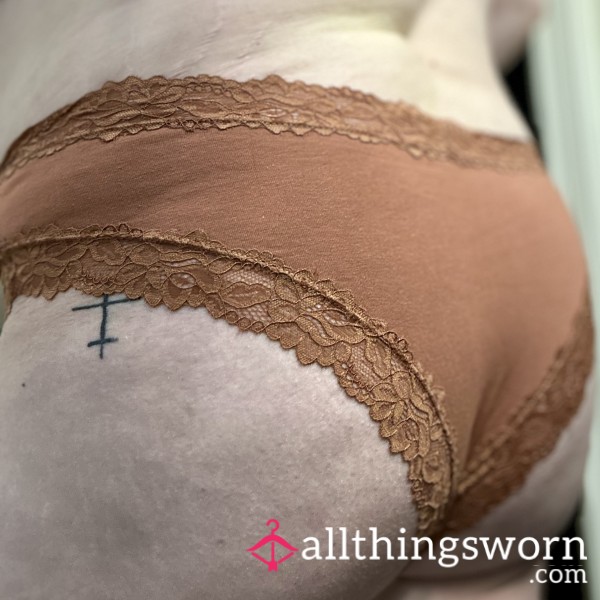 Nurse Worn Size Medium 3 Day Worn Cheeky Tease