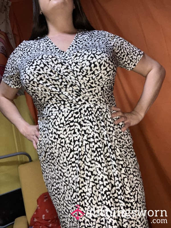 NWT Banana Republic Size M Black & White Cheetah Print Dress