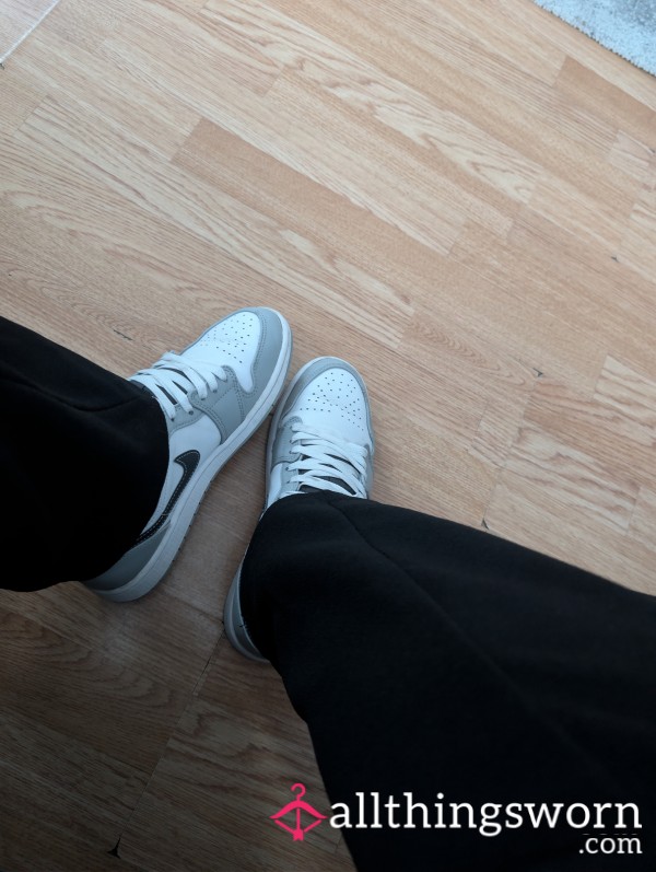 Ny Favourite Sneakers - Ready To Wear And Sell