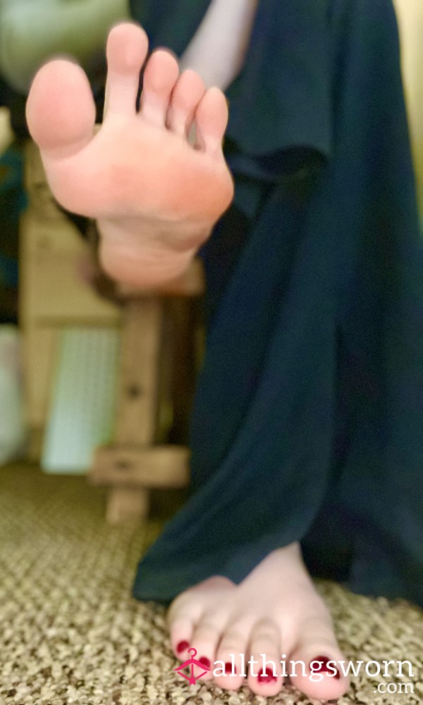 Up Close And Obedient – POV Feet Tease