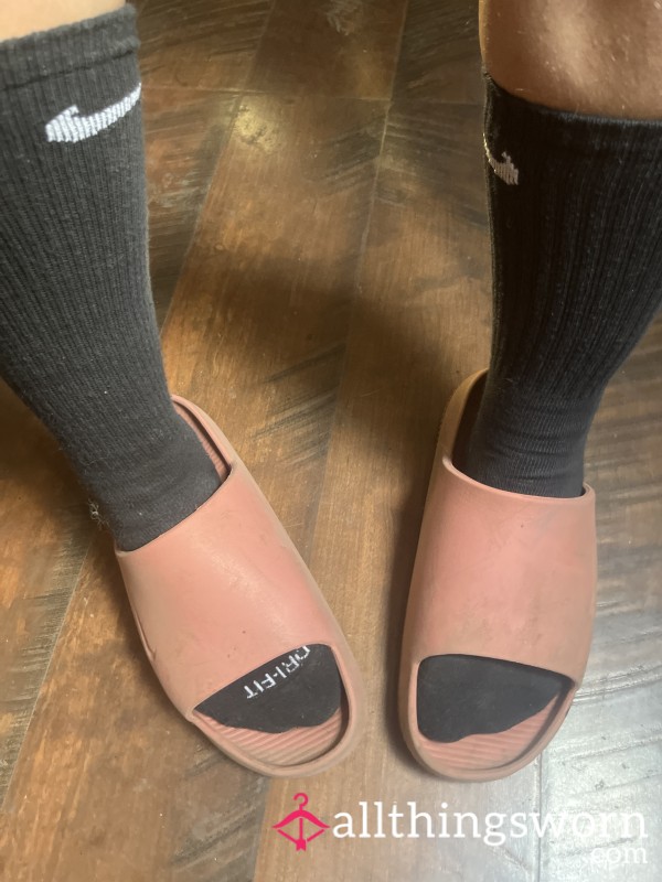 Off Grid Socks! Dirty Dusty Feet