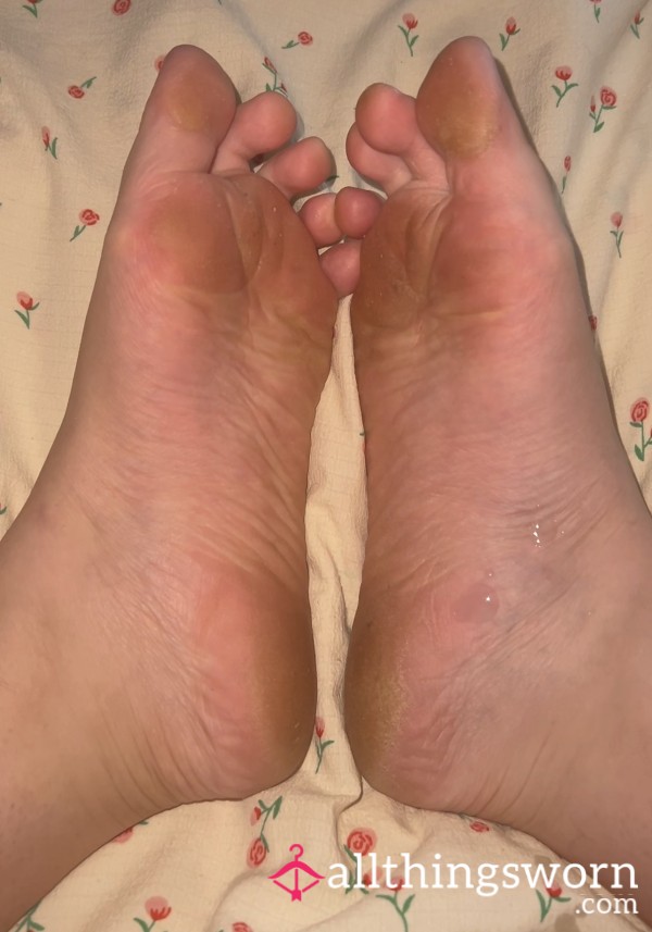 Oil My Giantess Feet