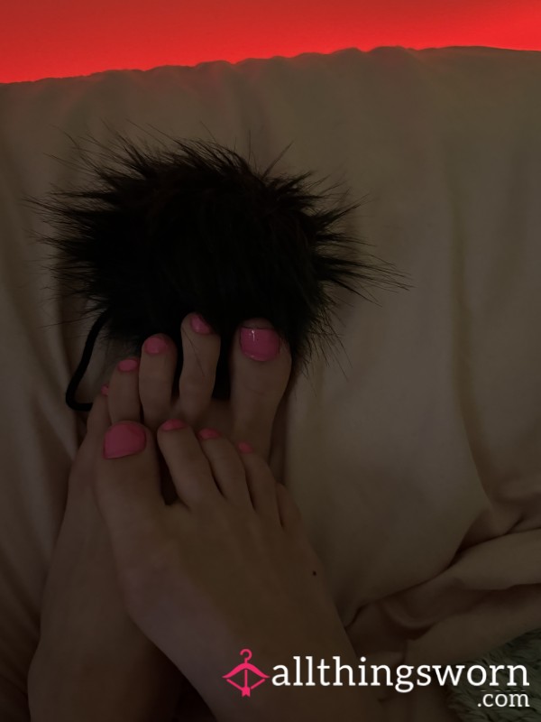 Oiled Legs & Pretty Pink Toes 💗✨ + Free Toe Oil Video