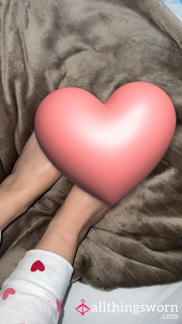 Oiled Toes, Unpainted