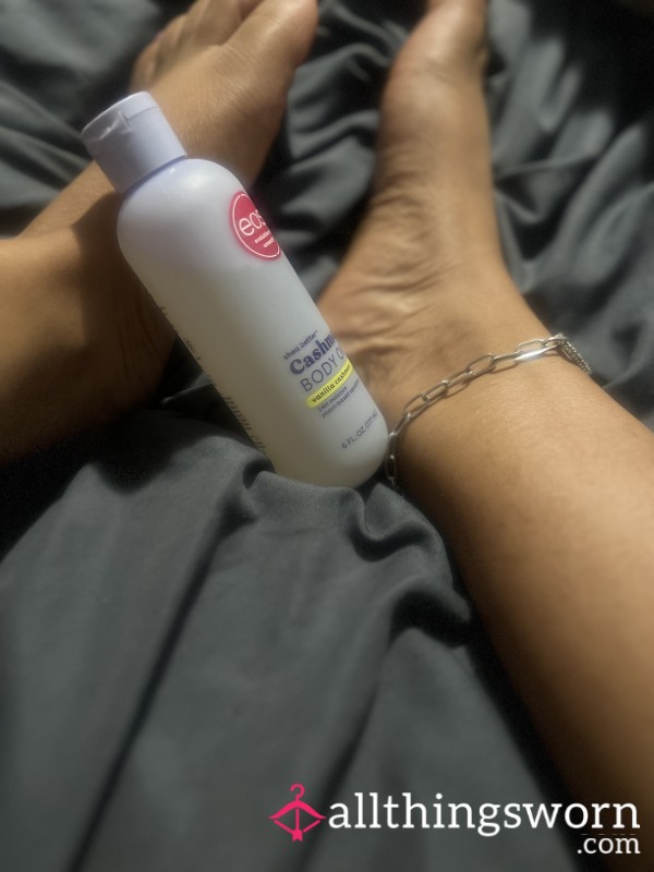 Oiling My Pretty Feet